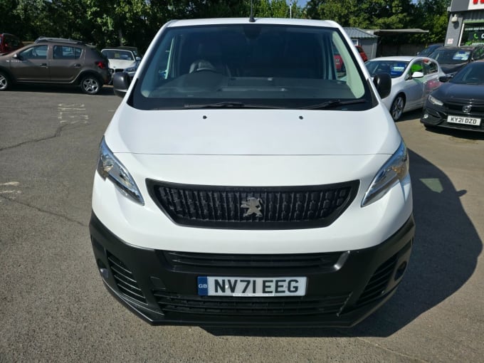 2025 Peugeot Expert