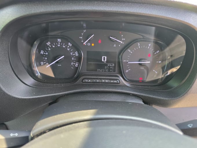 2025 Peugeot Expert