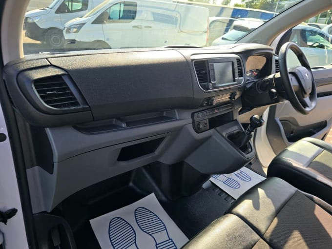 2025 Peugeot Expert