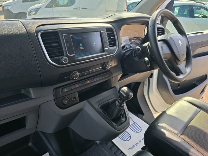 2025 Peugeot Expert