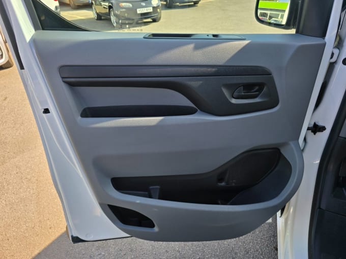 2025 Peugeot Expert