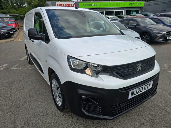 2025 Peugeot Partner