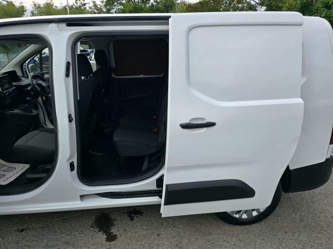 2025 Peugeot Partner