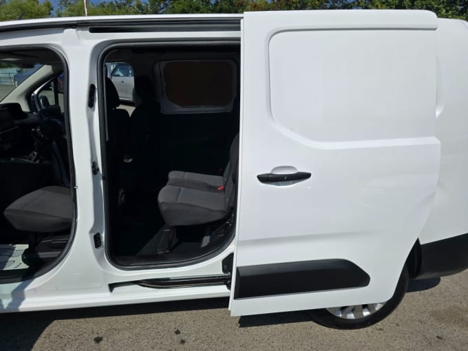 2025 Peugeot Partner