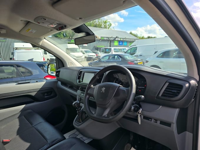 2025 Peugeot Expert