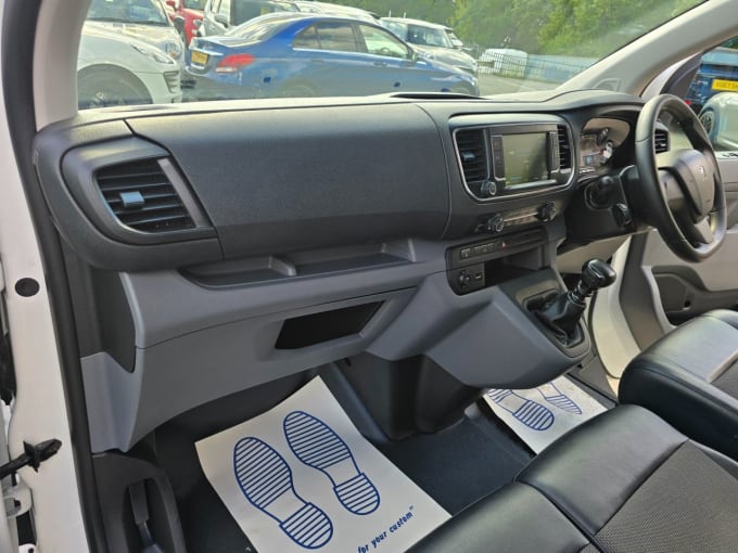 2025 Peugeot Expert