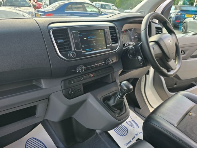 2025 Peugeot Expert