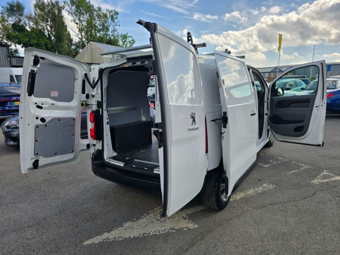 2025 Peugeot Expert