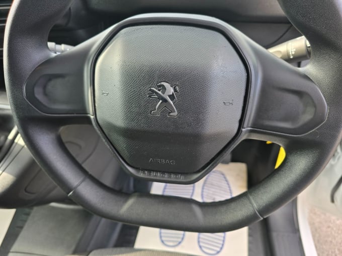 2025 Peugeot Partner