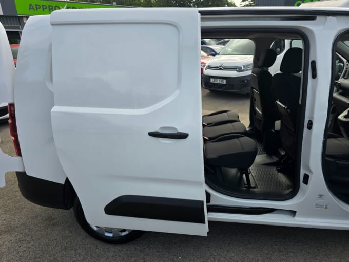 2025 Peugeot Partner