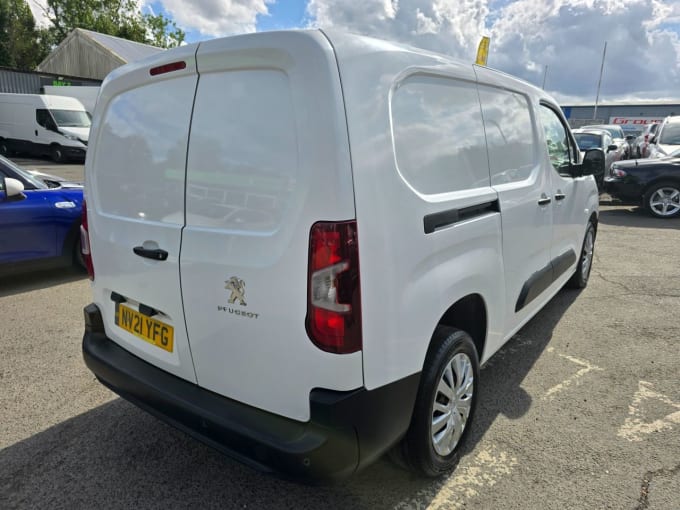 2021 Peugeot Partner
