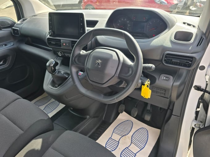 2021 Peugeot Partner