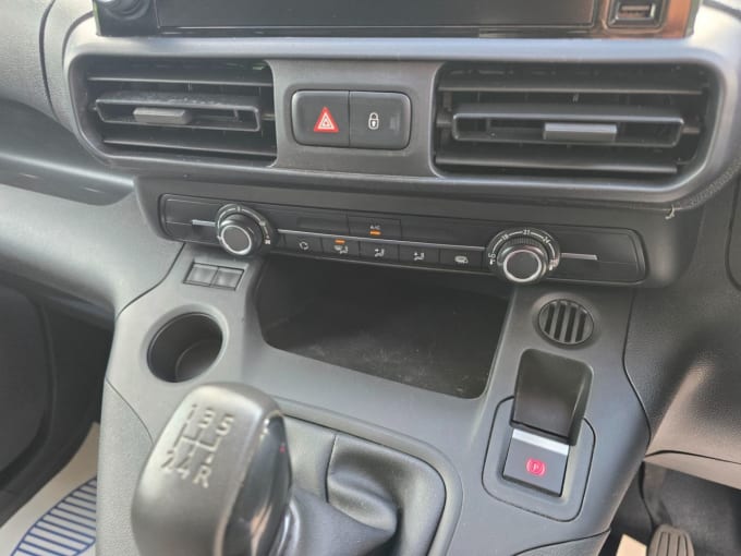 2021 Peugeot Partner