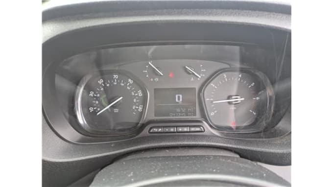 2025 Peugeot Expert