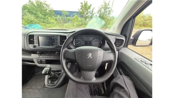 2025 Peugeot Expert