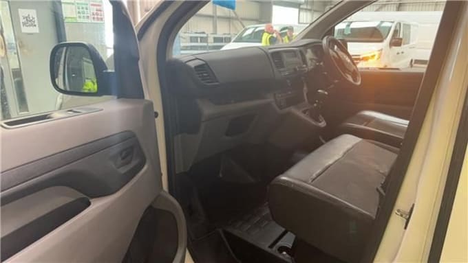 2025 Vauxhall Vivaro