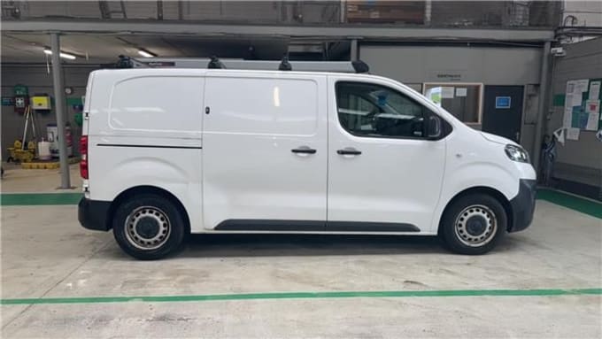 2025 Vauxhall Vivaro