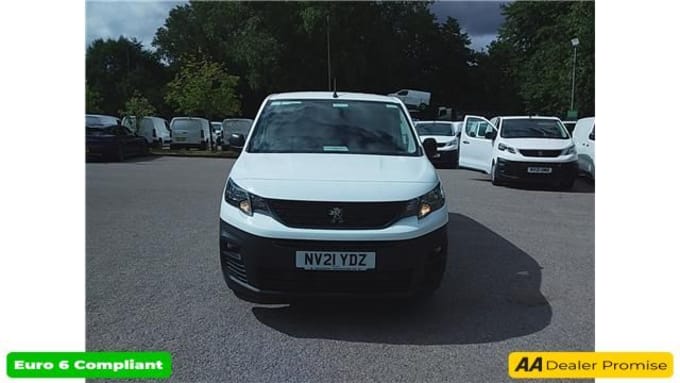 2025 Peugeot Partner