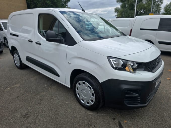 2025 Peugeot Partner