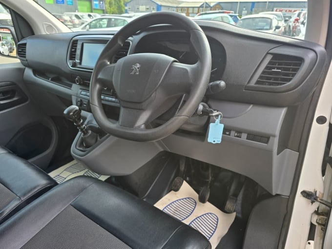 2025 Peugeot Expert