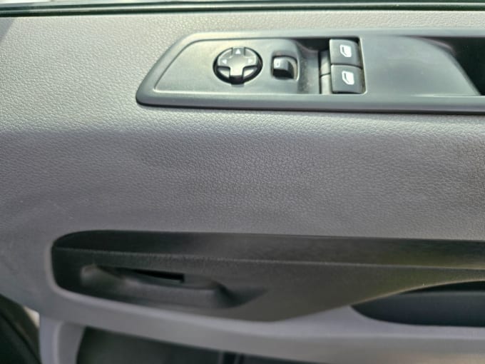 2025 Peugeot Expert