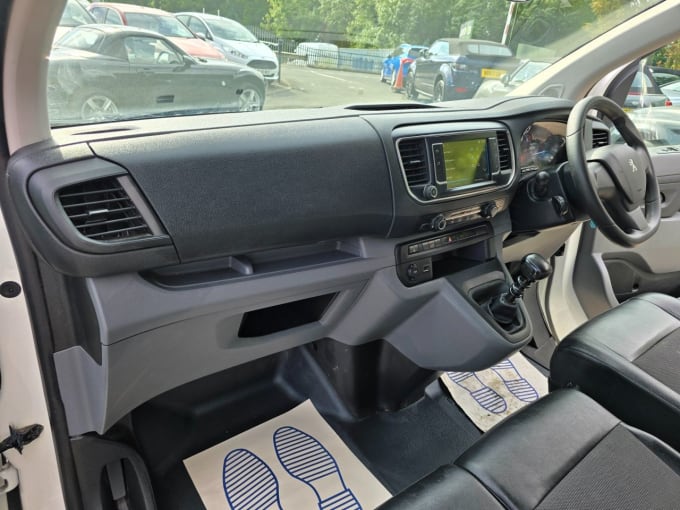 2025 Peugeot Expert