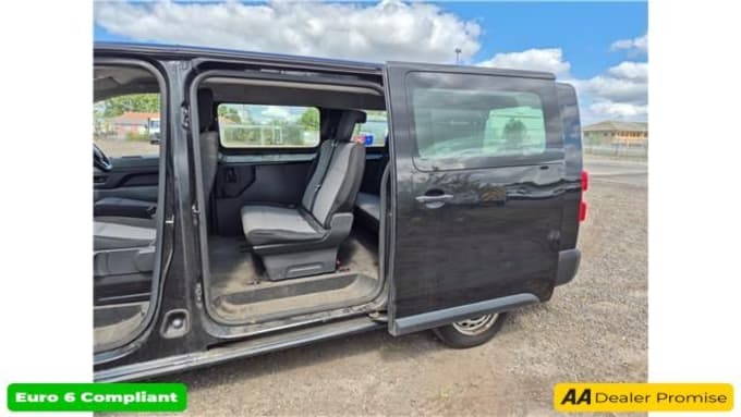 2025 Vauxhall Vivaro Life