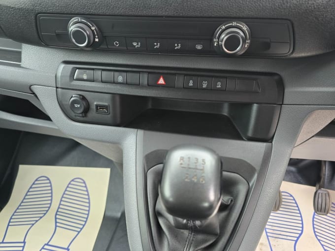 2025 Vauxhall Vivaro Life