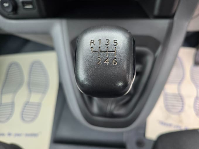 2025 Vauxhall Vivaro Life
