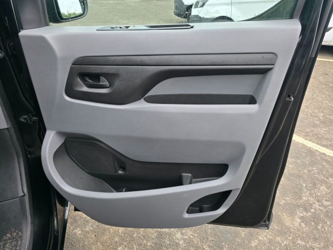 2025 Vauxhall Vivaro Life