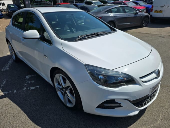 2025 Vauxhall Astra