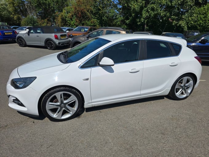 2025 Vauxhall Astra