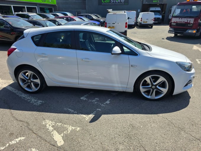2025 Vauxhall Astra