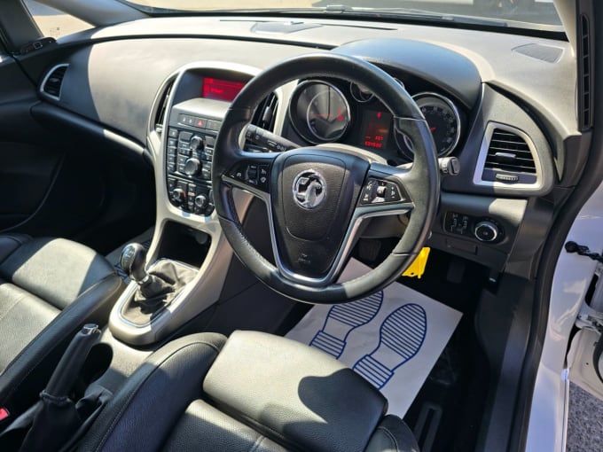2025 Vauxhall Astra