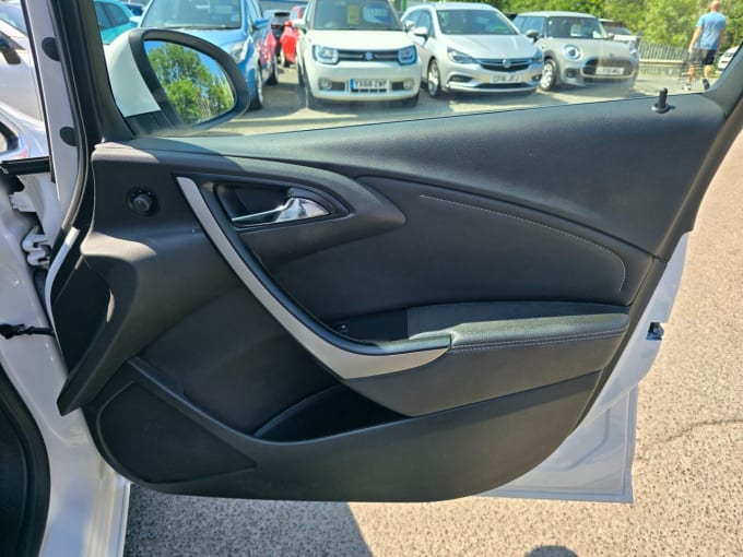 2025 Vauxhall Astra
