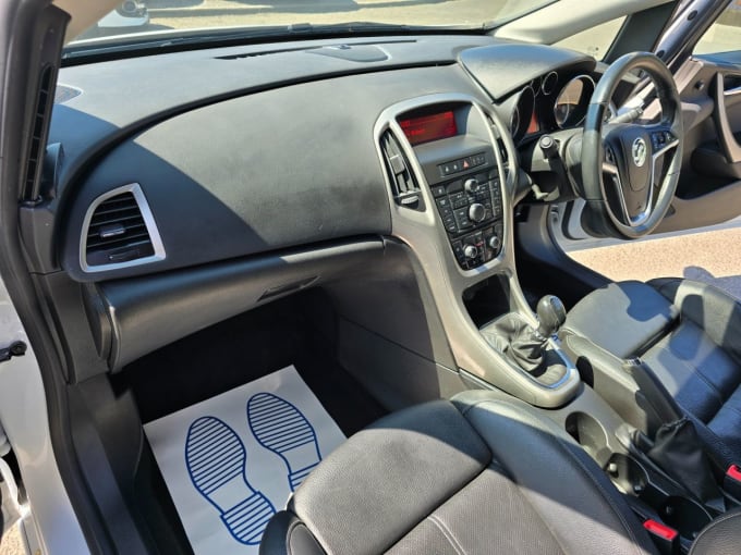 2025 Vauxhall Astra