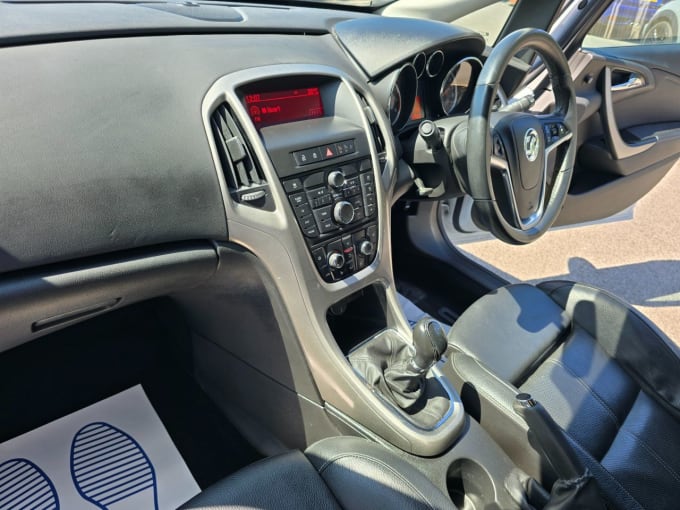 2025 Vauxhall Astra