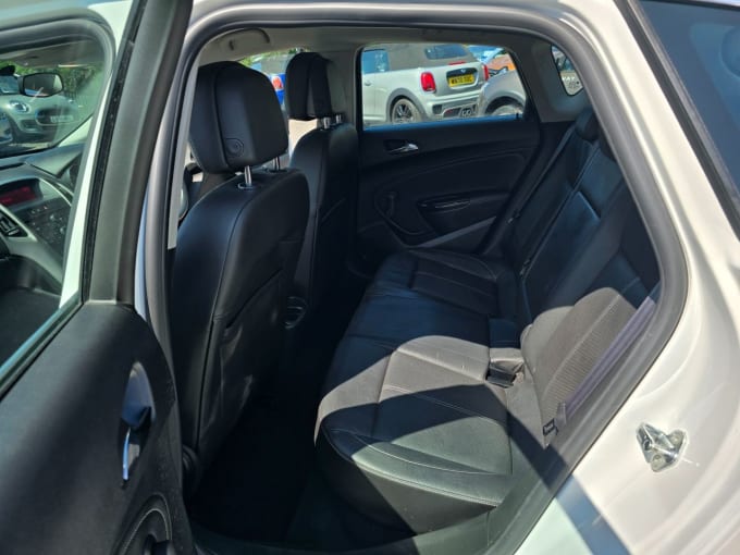2025 Vauxhall Astra