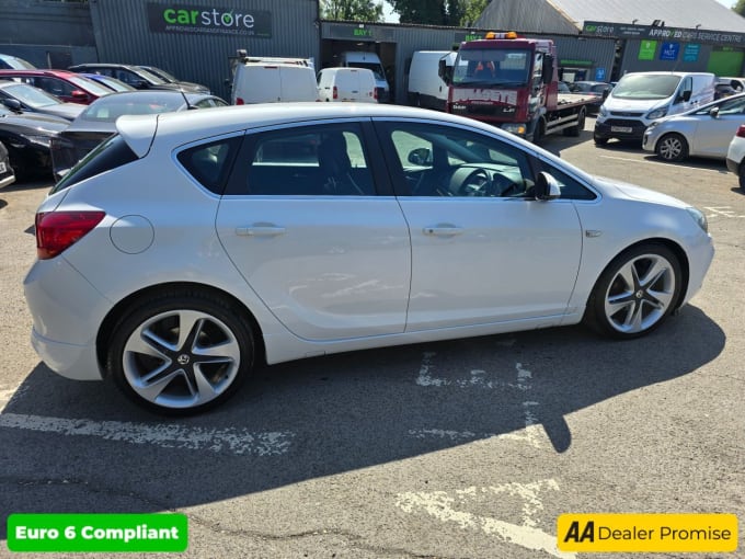 2025 Vauxhall Astra