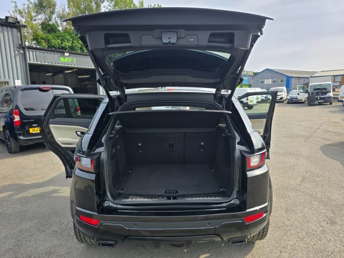 2025 Land Rover Range Rover Evoque