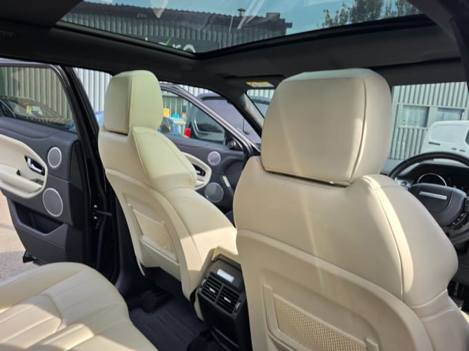 2025 Land Rover Range Rover Evoque