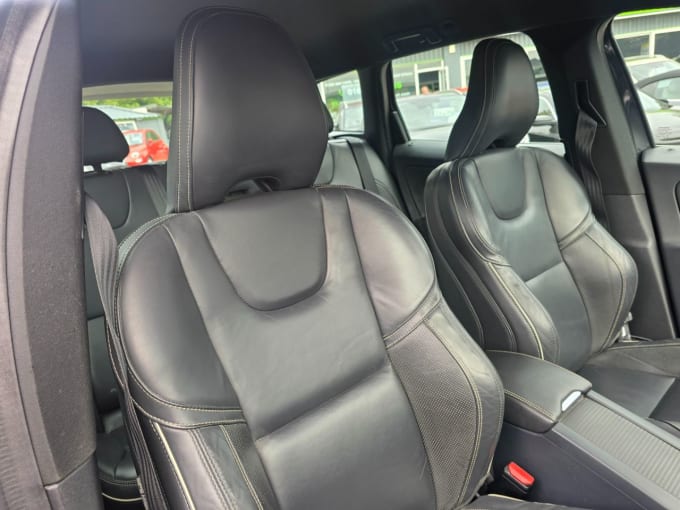 2025 Volvo Xc60