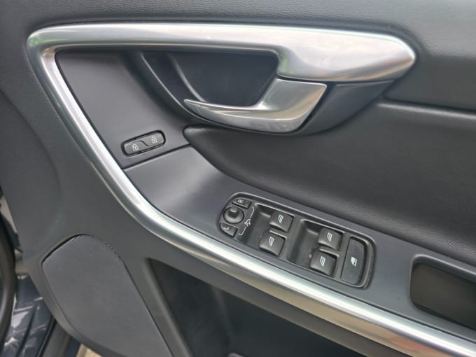 2025 Volvo Xc60