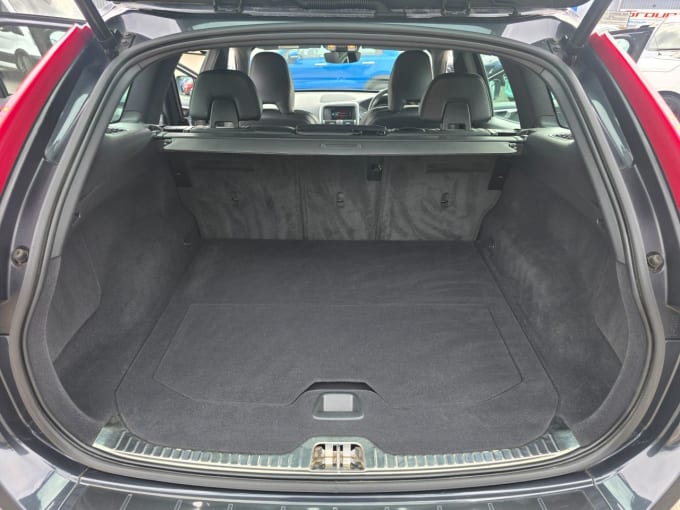 2025 Volvo Xc60