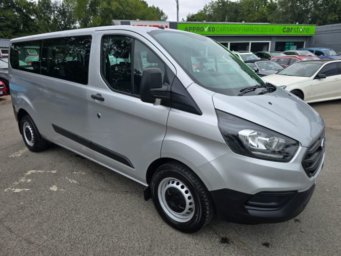 2025 Ford Transit Custom