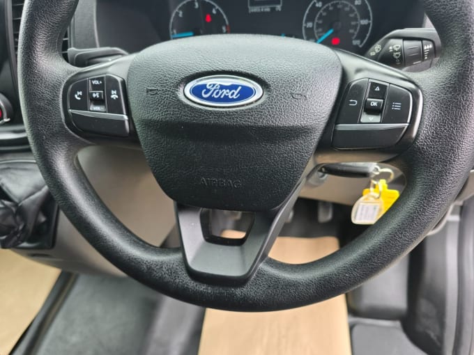 2025 Ford Transit Custom