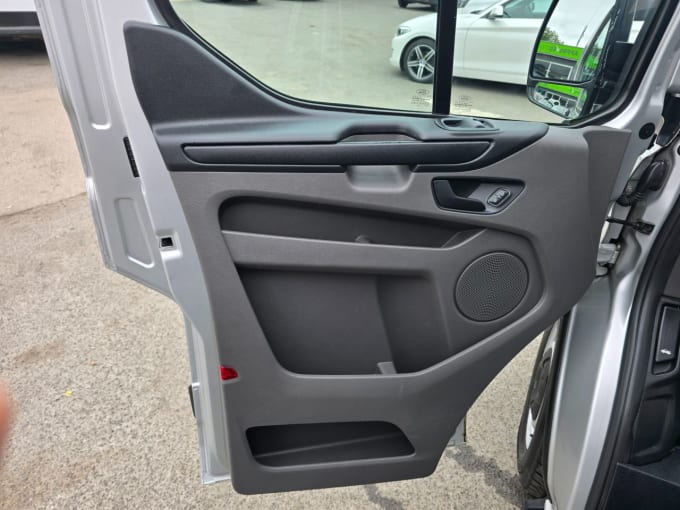 2025 Ford Transit Custom