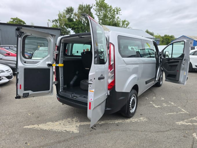 2025 Ford Transit Custom