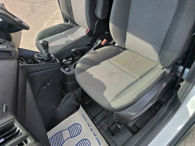2025 Ford Transit Connect