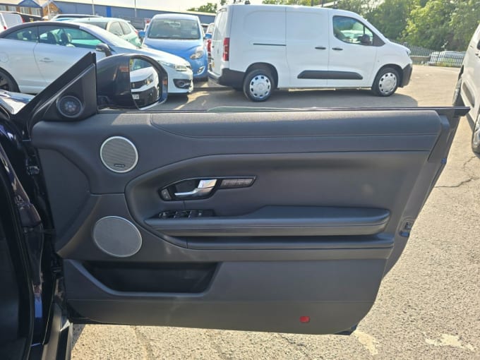 2025 Land Rover Range Rover Evoque